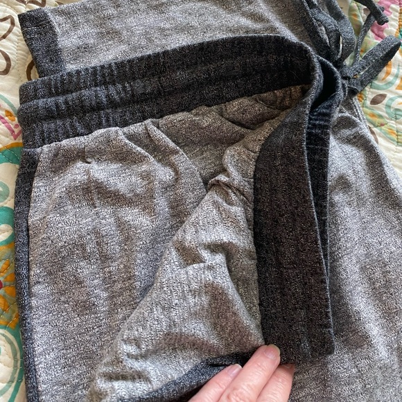 Simple by Suzanne Betro. Gray trousers NWT - Picture 7 of 10